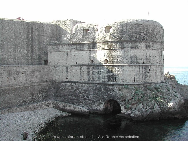 Vor der Stadtmauer von Dubrovnik 5