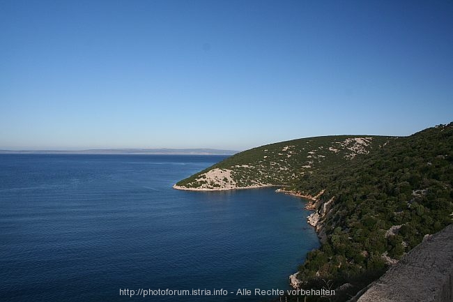 BUCHT VARDASKOLJ > Aussichtspunkt auf dem Weg von Supetarska Draga nach Lopar