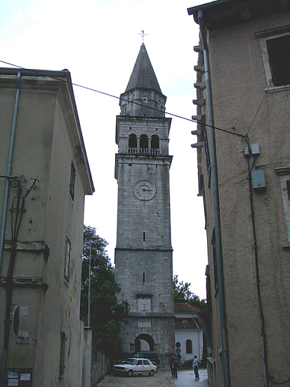 Pazin > Pfarrkirche Hl. Nikolaus (Župna crkva Sv. Nikole)