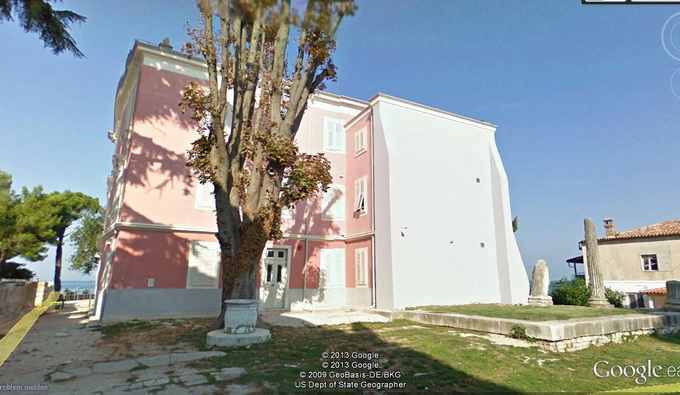 Istrien:POREC >Marstempelanlage>Blumentopf (Google Streetview)