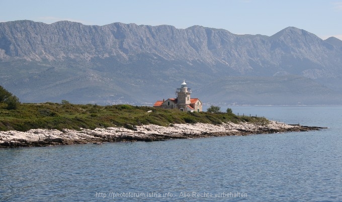 SUCURAJ > Hafen und Straße nach Jelsa 3