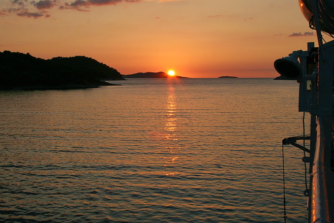 Dalmatien: INSEL LASTOVO > Sonnenuntergang bei der Rückfahrt von Ubli nach Vela Luka
