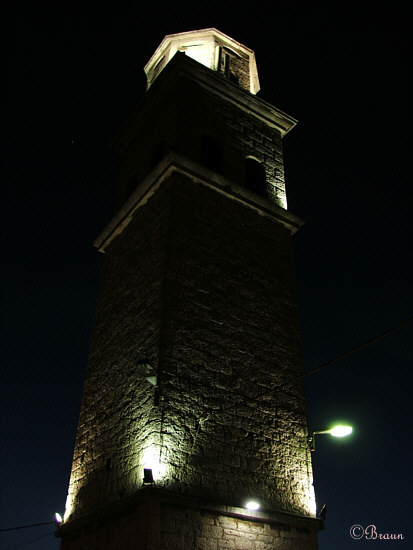 Istrien: PREMANTURA > Kirchturm der Pfarrkirche Hl. Laurentius (Župna crkva Sv. Lovre)