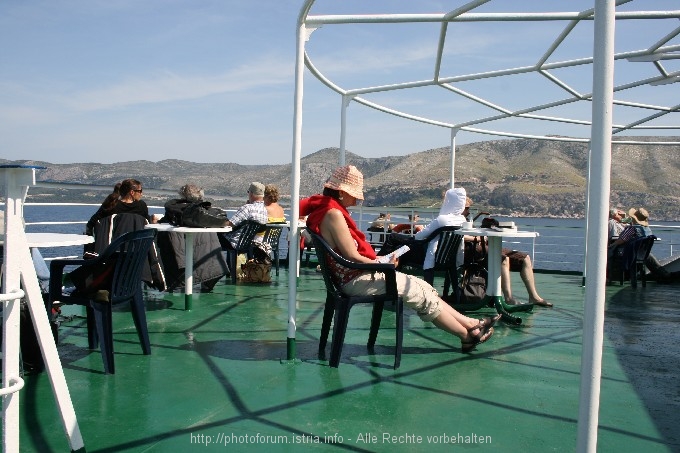 FAEHRE > Von Stari Grad nach Korcula 4