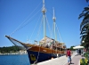 Dalmatien>Ausflugsschiff in Makarska